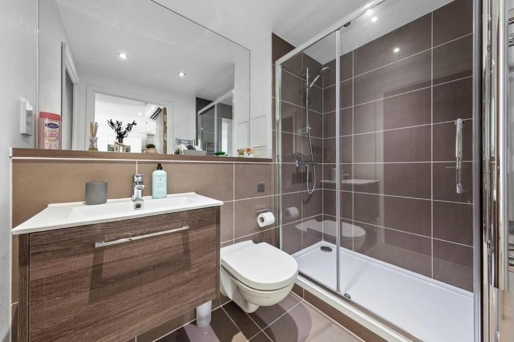 Beautiful Living Sleep 7 In London Bp34 Appartement Buitenkant foto